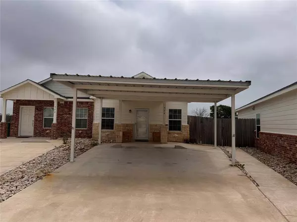 524 Alamo Court, Mcgregor, TX 76657