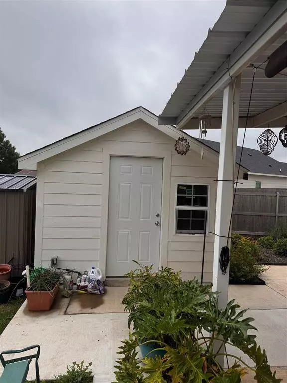 524 Alamo Court, Mcgregor, TX 76657