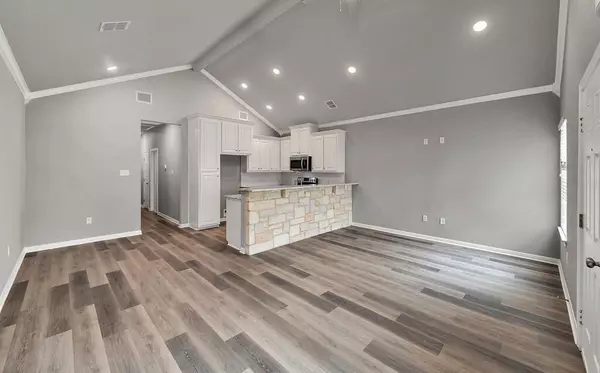 524 Alamo Court, Mcgregor, TX 76657