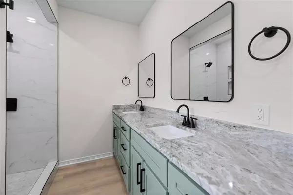 207 N Harrison Street, Mcgregor, TX 76657