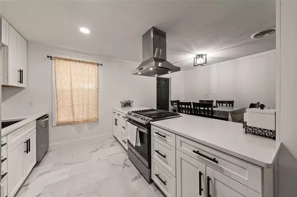 121 Austin Street, Mcgregor, TX 76657