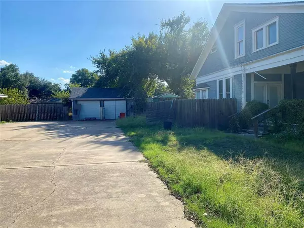 407 S Tyler Street, Mcgregor, TX 76657