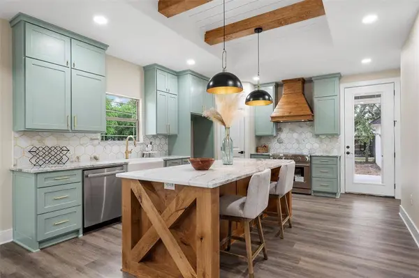 600 Arthur Street, Mcgregor, TX 76657