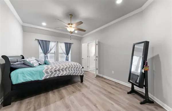 429 Travis Drive, Mcgregor, TX 76657