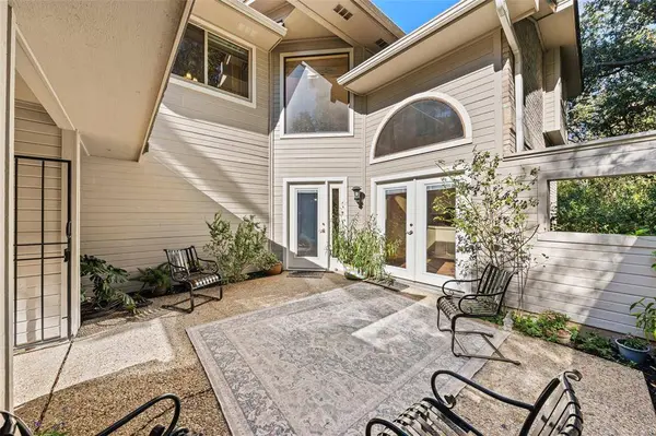 3825 N 30th Street, Waco, TX 76708