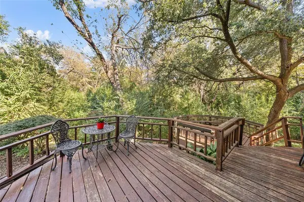 3825 N 30th Street, Waco, TX 76708