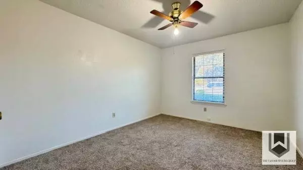 2602 Comanche TRL, Waco, TX 76712