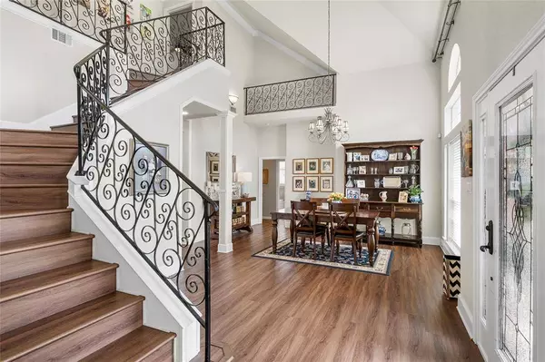 319 WINDING CREEK Lane, Mcgregor, TX 76657