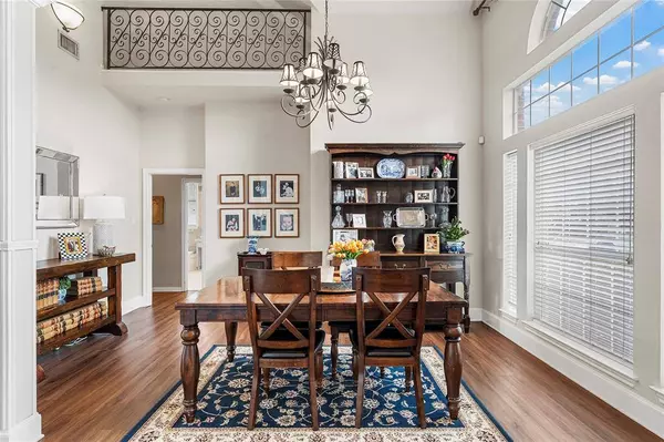 319 WINDING CREEK Lane, Mcgregor, TX 76657