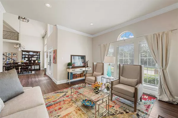 319 WINDING CREEK Lane, Mcgregor, TX 76657