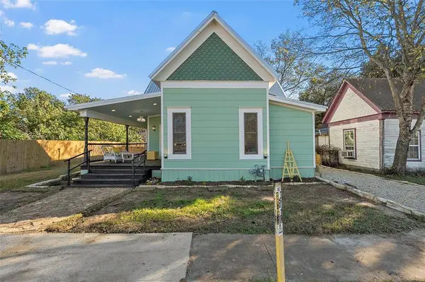 404 6th Street W, Mcgregor, TX 76657