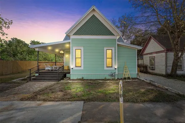 404 6th Street W, Mcgregor, TX 76657