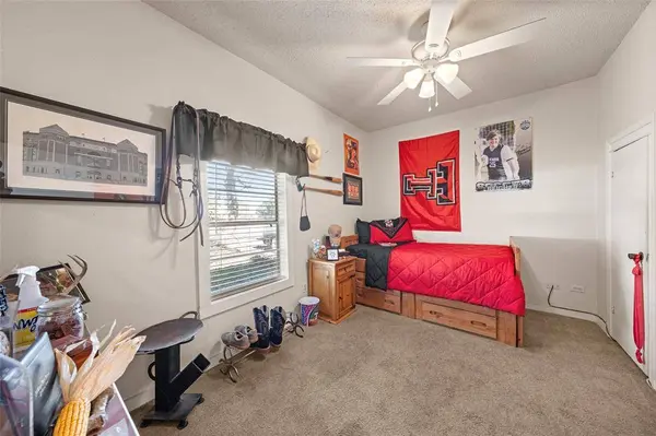 502 W 6th Street, Mcgregor, TX 76657