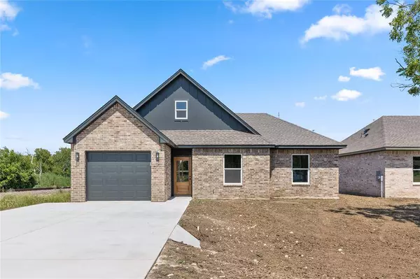 98 Arthur Avenue, Mcgregor, TX 76657