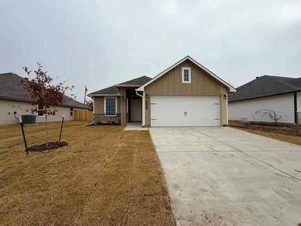 121 Adaline BND, Mcgregor, TX 76657