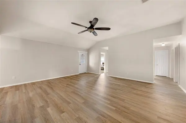 247 Ashland Drive, Woodway, TX 76712