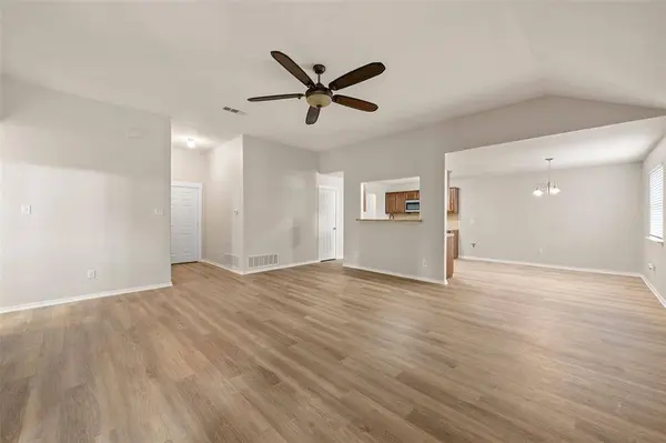 247 Ashland Drive, Woodway, TX 76712