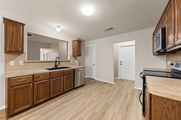 247 Ashland Drive, Woodway, TX 76712