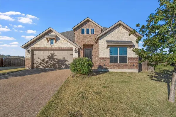 903 Dublin Court, Mcgregor, TX 76657