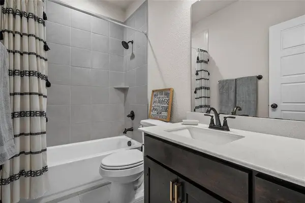 903 Dublin Court, Mcgregor, TX 76657