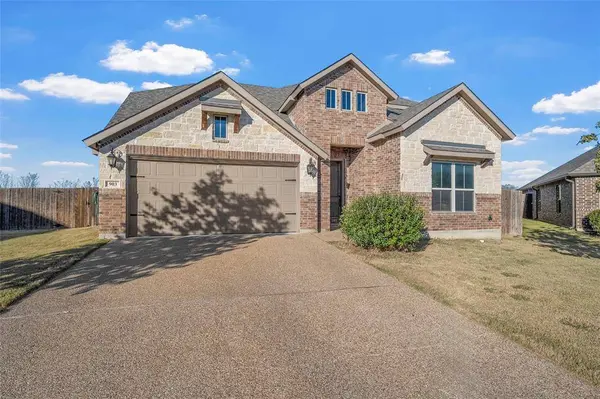 903 Dublin Court, Mcgregor, TX 76657