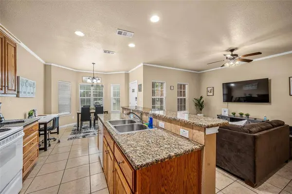 1903 S 11th Street #A & B, Waco, TX 76706