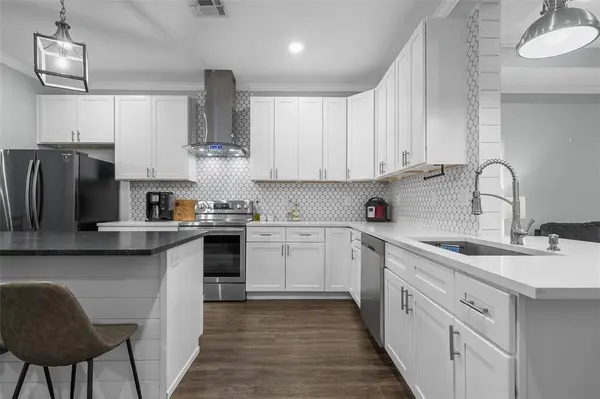 502 David Davis Drive, Mcgregor, TX 76657