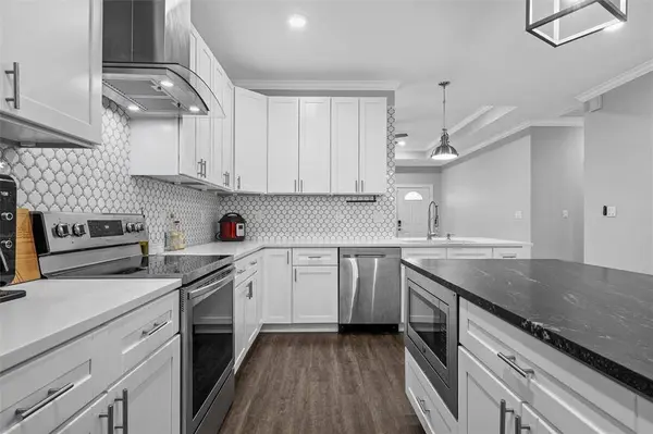 502 David Davis Drive, Mcgregor, TX 76657