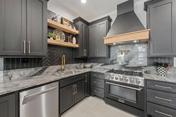 1001 Prairie LN, Waco, TX 76657