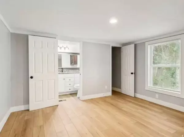 8155 S REDWOOD RD #28, West Jordan, UT 84088