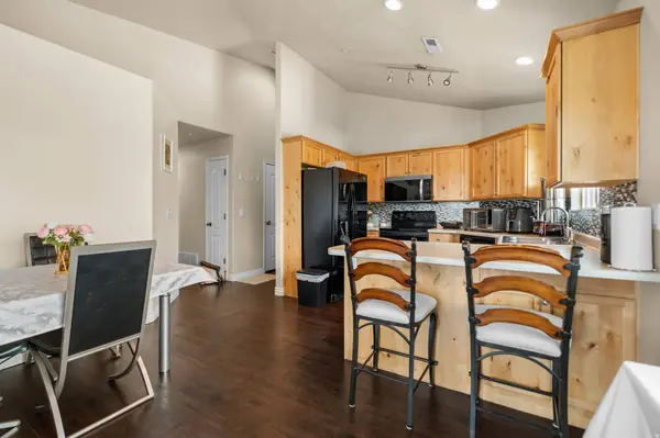 1249 W CAMBRIA WAY N #L302, Pleasant Grove, UT 84062