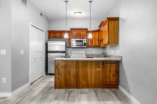 1174 E 3300 S #415, Salt Lake City, UT 84106