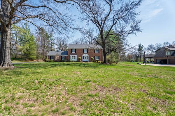 1818 Manor Hill Rd, St Louis, MO 63131-1502