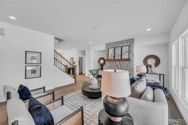 101 Moorland LN, Dardenne Prairie, MO 63368