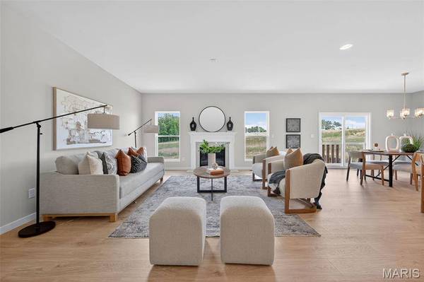 207 Kreder LN, St Charles, MO 63304