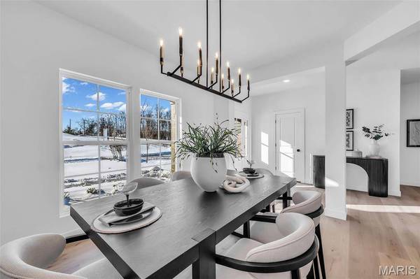 101 Moorland LN, Dardenne Prairie, MO 63368