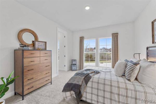 109 Sommers Creek CT, O'fallon, MO 63366