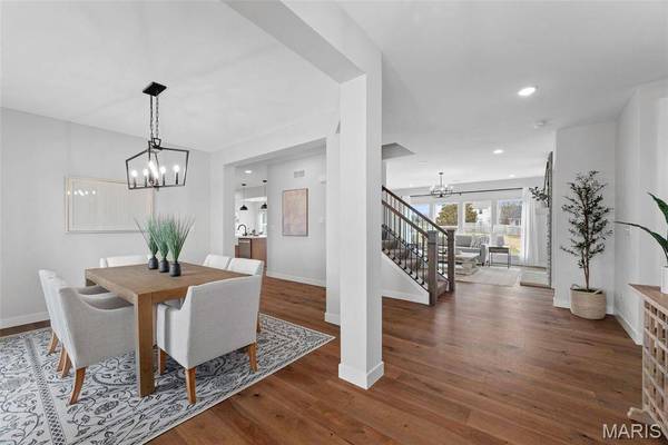 375 Kreder Ridge CIR, St Charles, MO 63304