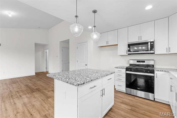 1 Sydney @Walnut Hollow, Warrenton, MO 63390