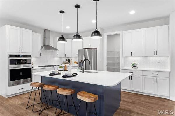 1 Canterbury @ Creekside Sommers, O'fallon, MO 63367