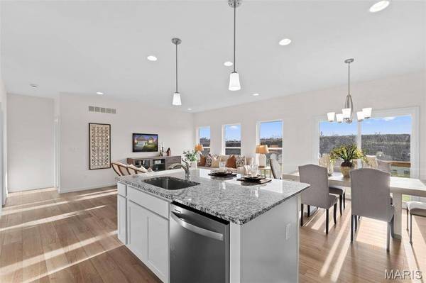 1 Savoy @Walnut Hollow, Warrenton, MO 63390