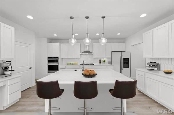 1 Bradford @ Chateau De Fond Du Lac, O'fallon, MO 63367