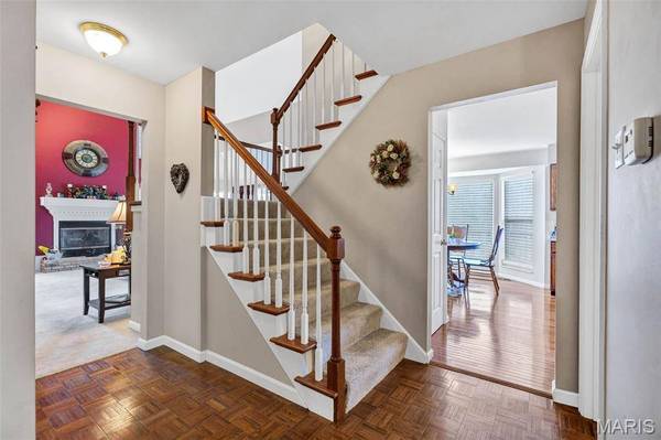 1329 Lakeway DR, Defiance, MO 63341