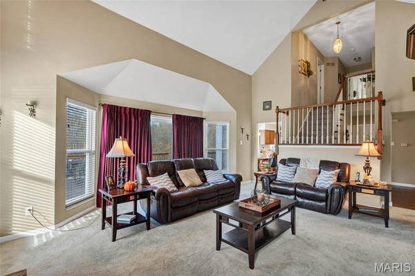 1329 Lakeway DR, Defiance, MO 63341