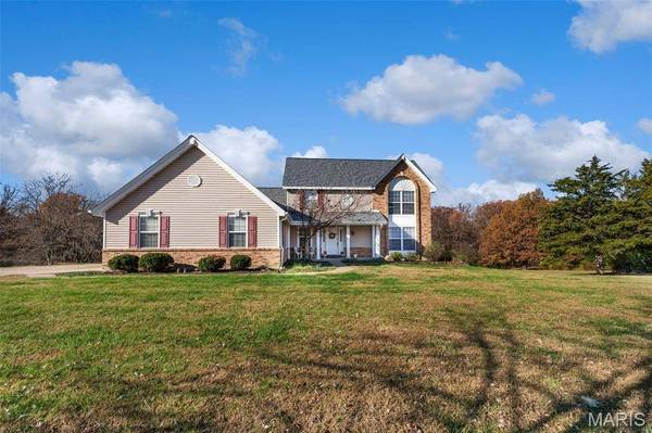 1329 Lakeway DR, Defiance, MO 63341