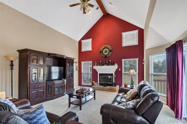 1329 Lakeway DR, Defiance, MO 63341