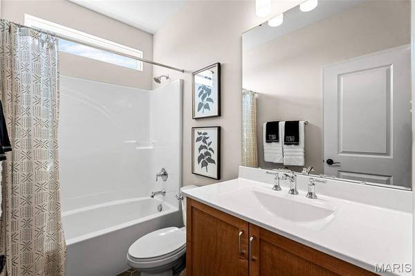 1 Grand Columbia II @ Columbia Meadows, O'fallon, MO 63366