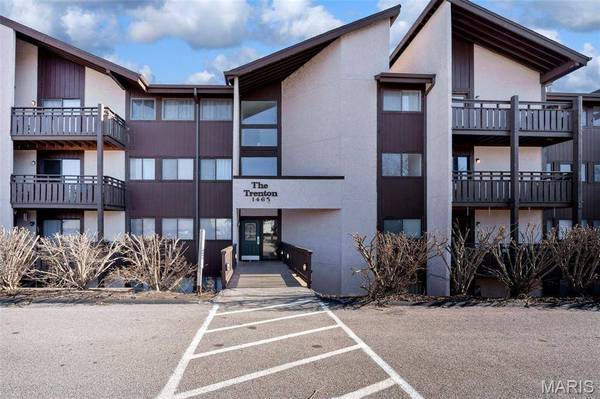 1465 Heritage LNDG #403, St Charles, MO 63303