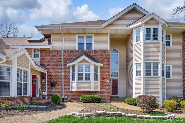 405 Meramec WAY #10, St Charles, MO 63303