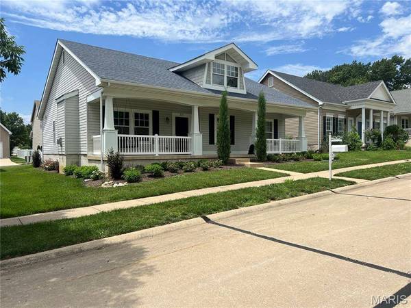 321 Hawks View DR, O'fallon, MO 63368